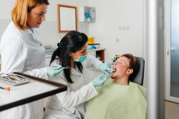Best Emergency Dental Care for Broken or Chipped Teeth in Union Park, FL